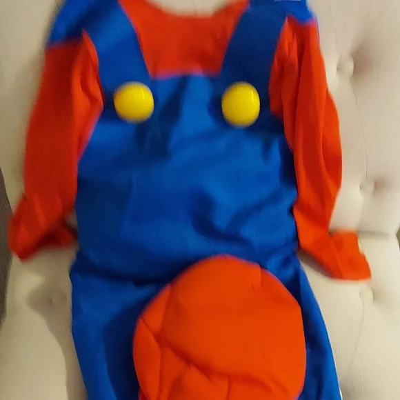 Mario Halloween Costume - Picture 3 of 9